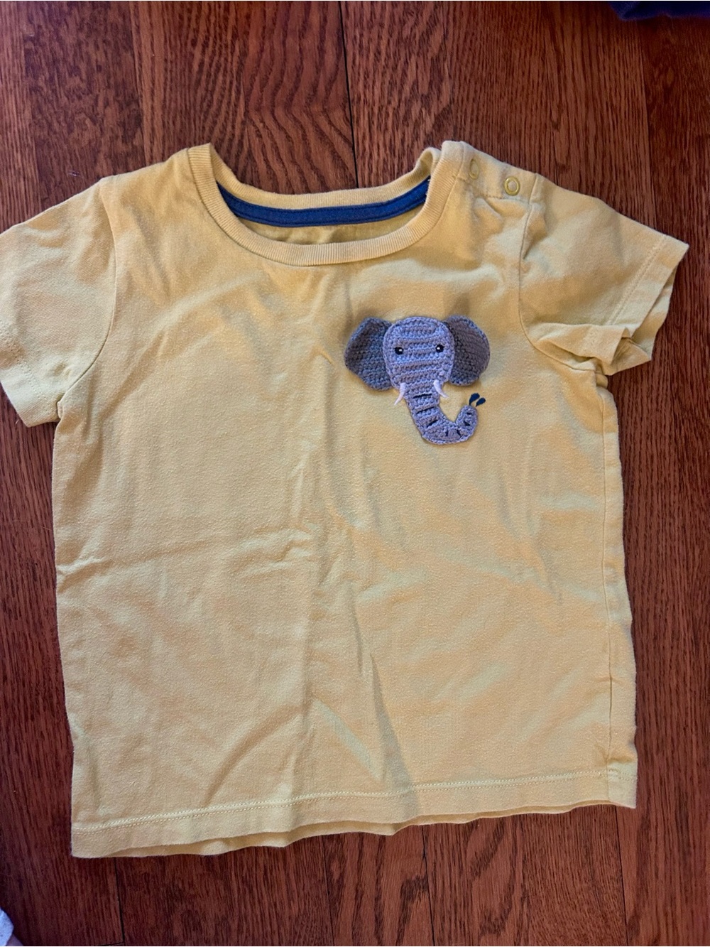 Yellow Toddler Tee with crochet Elephant Applique mini boden